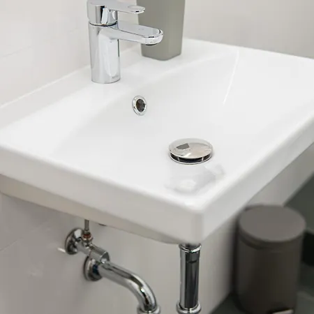 N12 Bright And Cozy With Ac And Parking Lägenhet