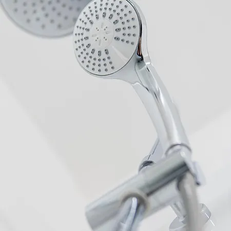 N12 Bright And Cozy With Ac And Parking Μπρατισλάβα